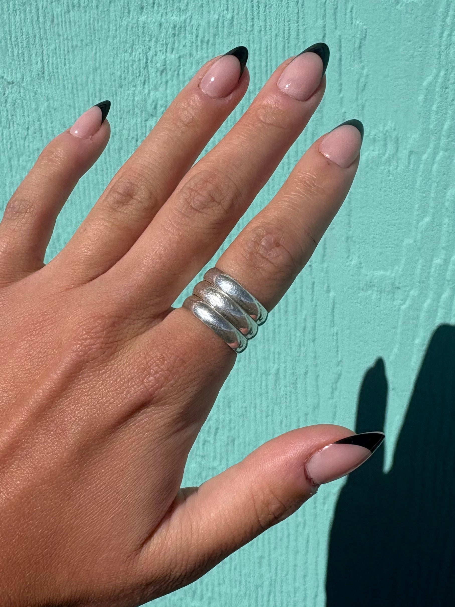 Thick Band Simple Stacker